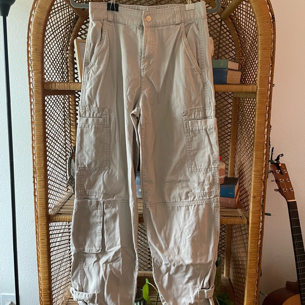 H&M Men's Cargo Pants in Light Khaki